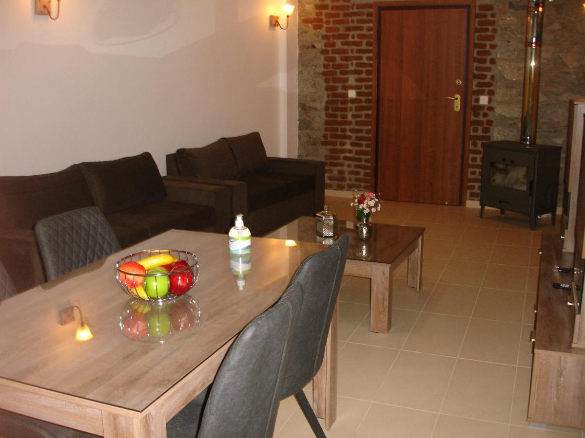 Love Holiday Suite 1 Tris Elies Exteriör bild